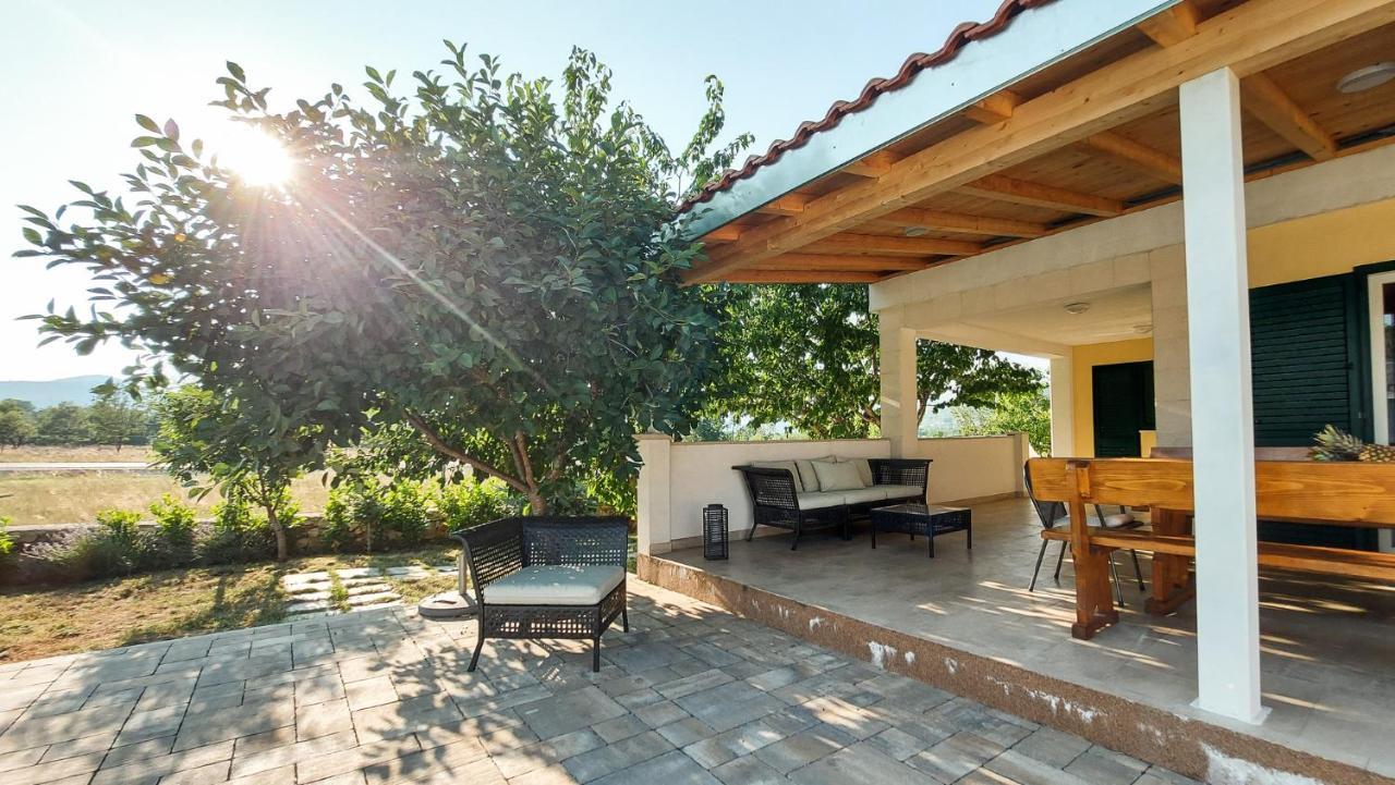 Villa Legacy Krusvar Exterior foto