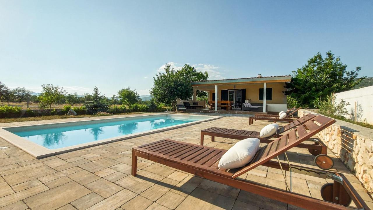 Villa Legacy Krusvar Exterior foto